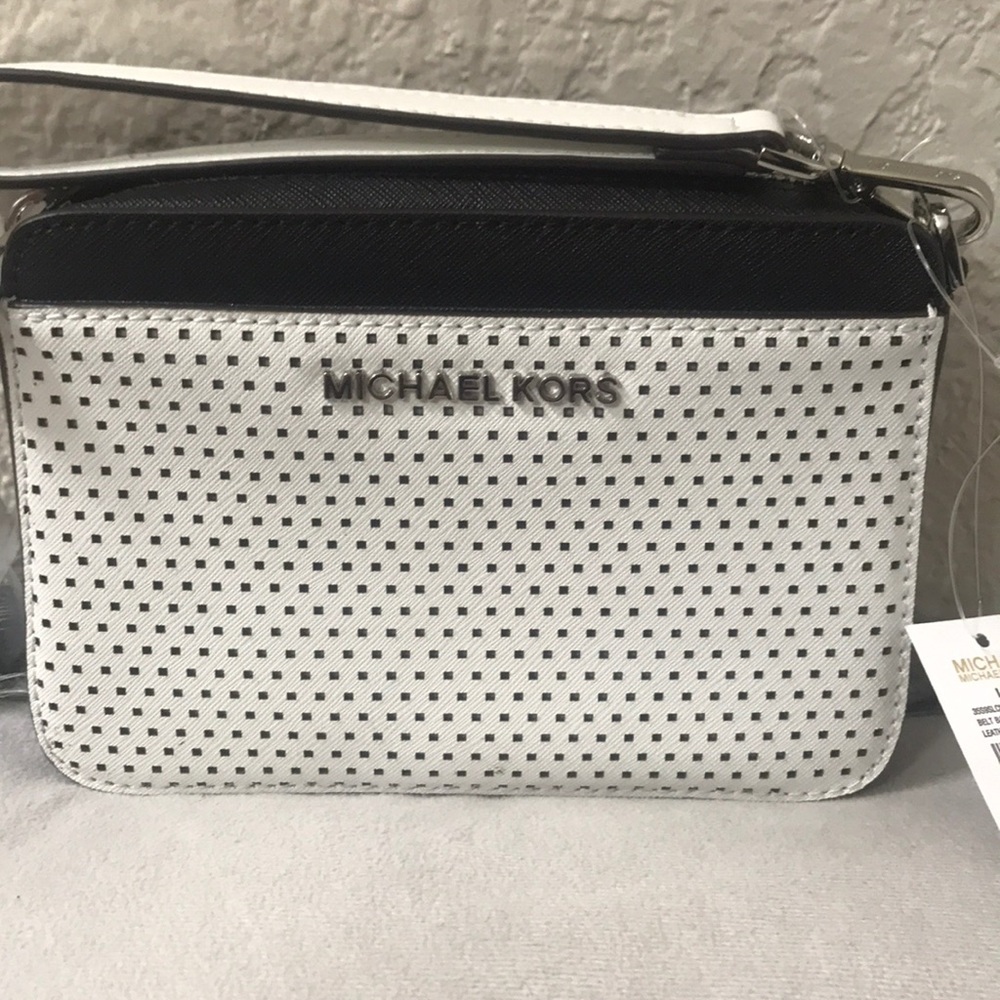 🔥MK Wristlet🔥SOLD📌📌📌📌📌